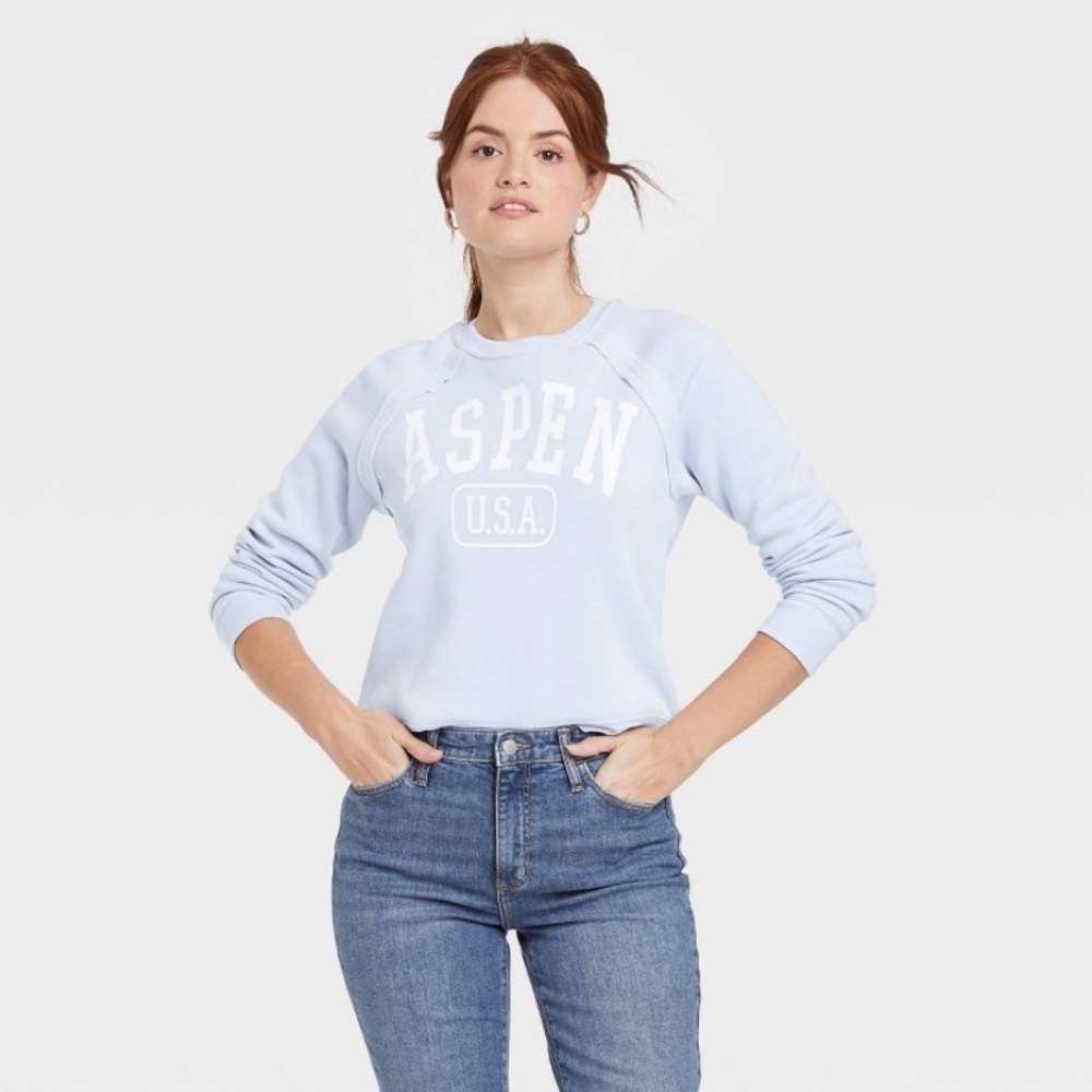 Light Blue Aspen Sweatshirt Women’s Long Sleeve Pullover Crewneck